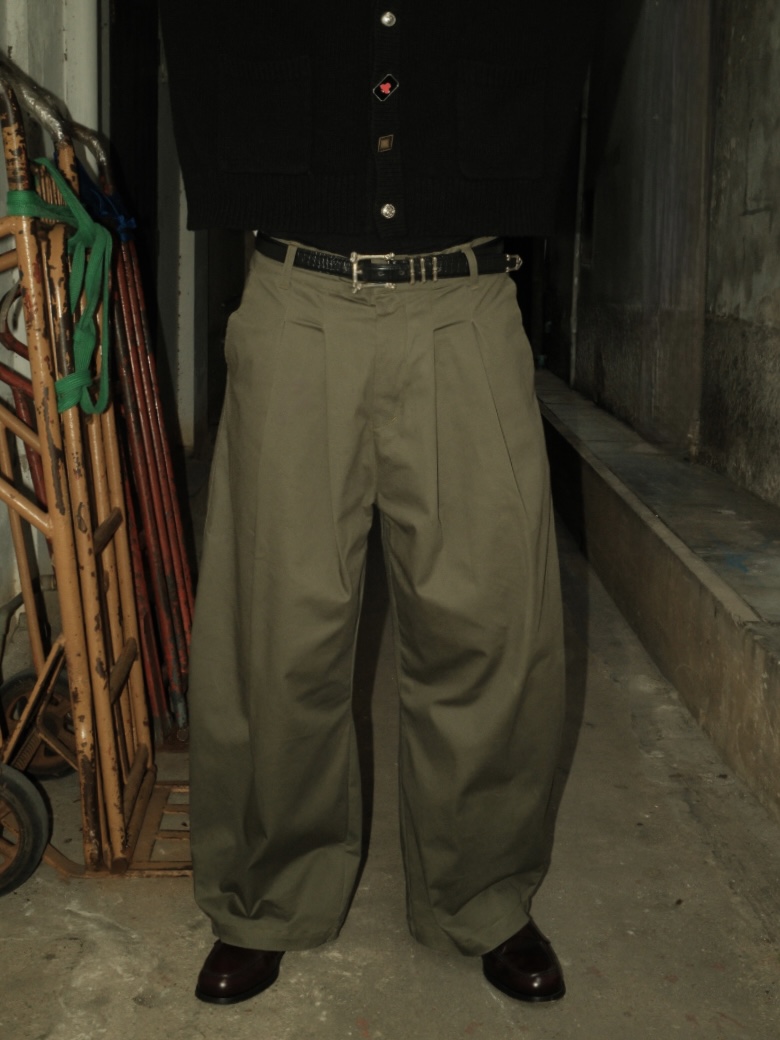 Candy Man OLIVE PLEATED PANTS