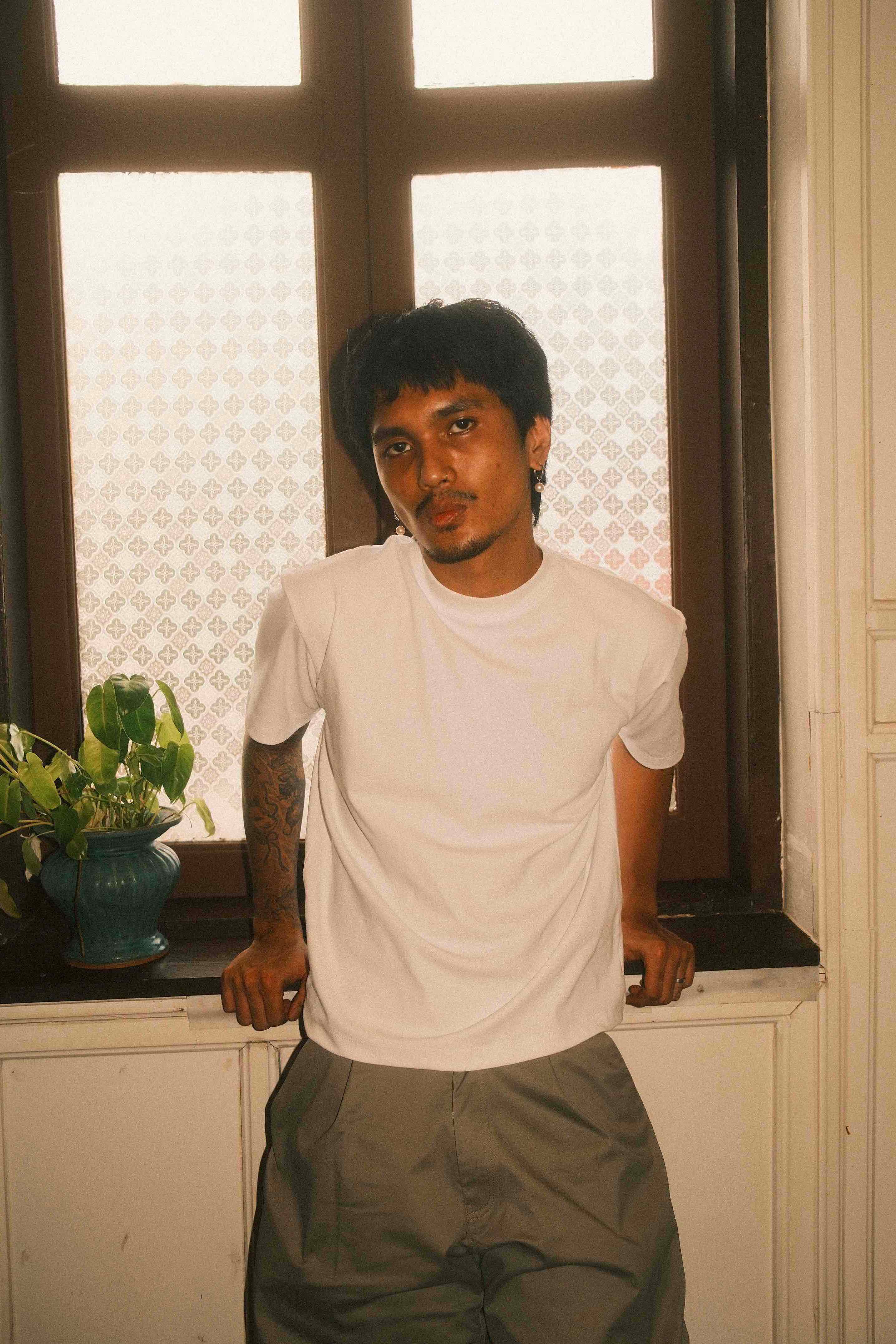 PERFECT WHITE T-SHIRT