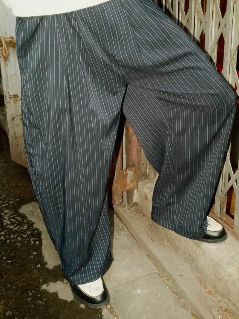 Candy Man PINSTRIPES PLEATED PANT