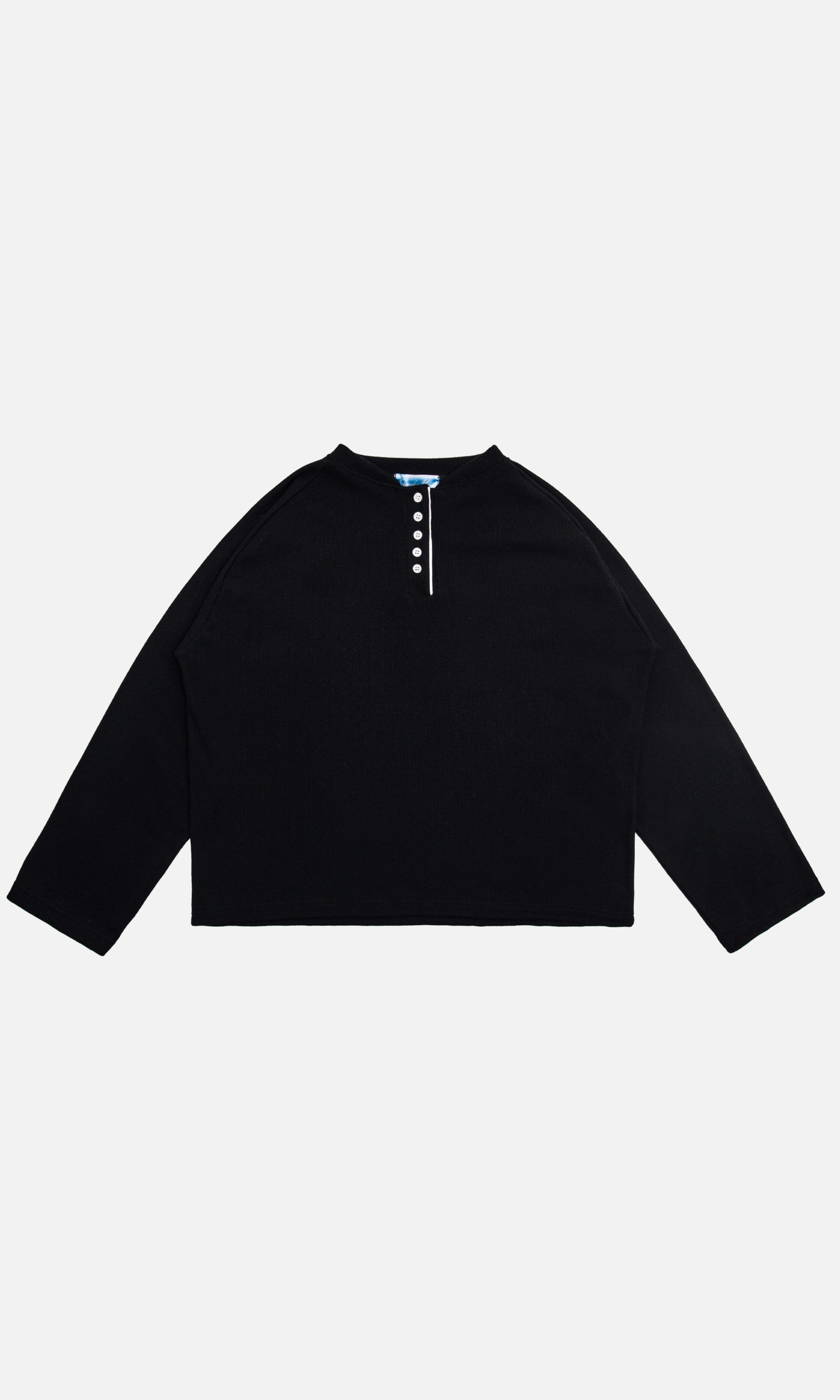 BLACK HENLEY LONGSLEEVE