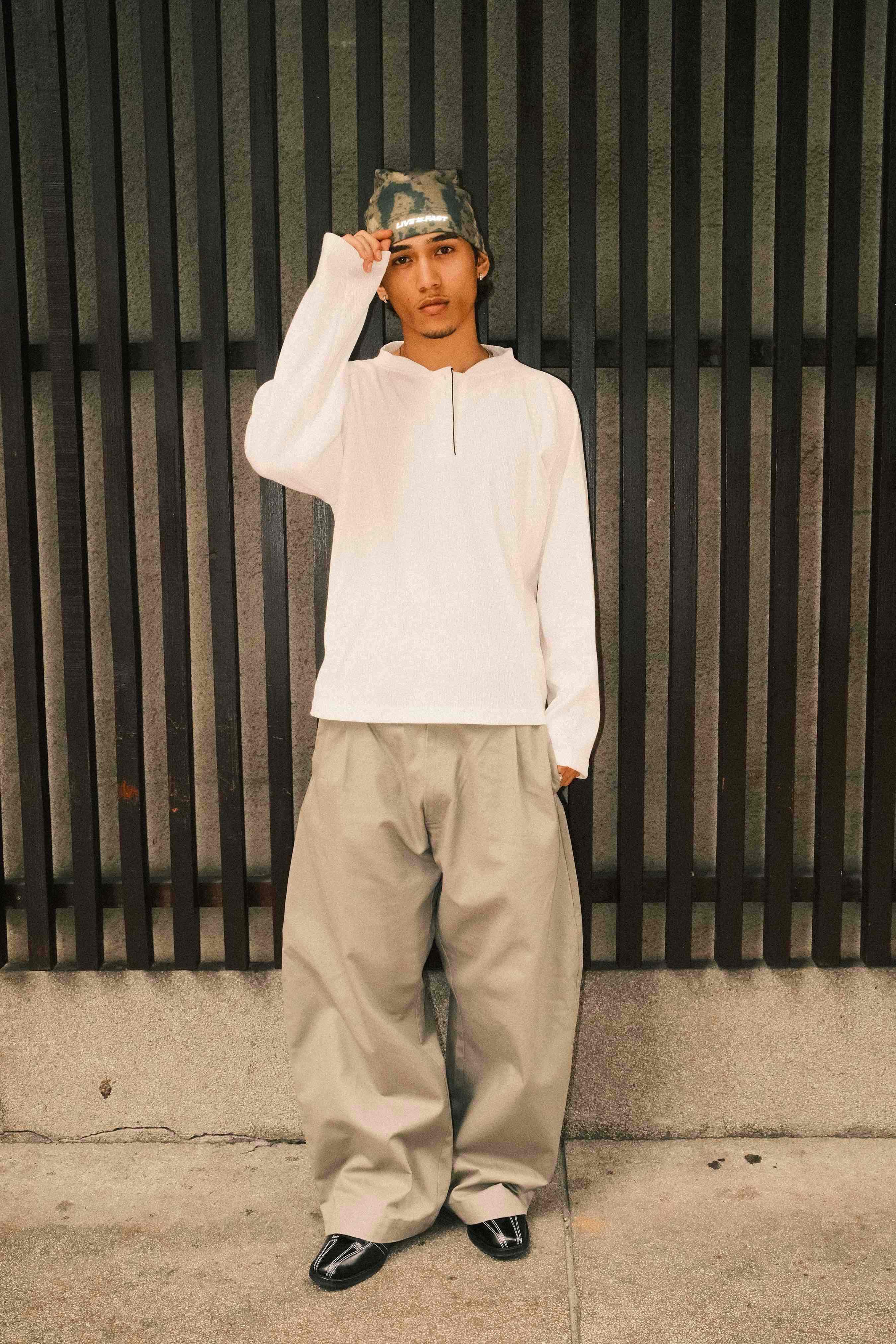 WHITE HENLEY LONG SLEEVE